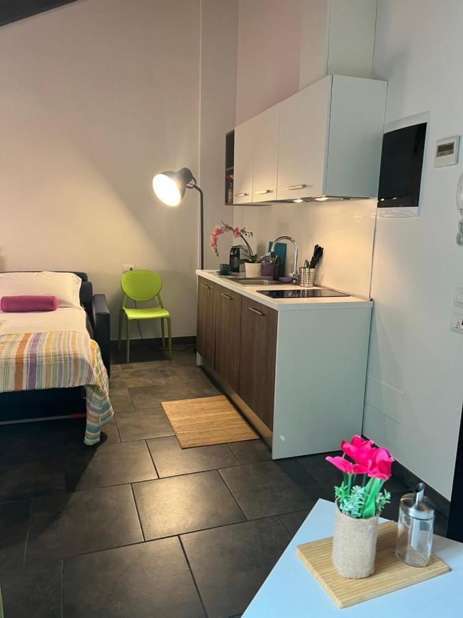 Bnbook Residence Matteotti ノヴァーラ エクステリア 写真
